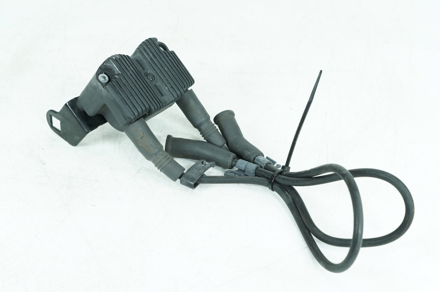 1999 - 2006 Harley-Davidson Touring Electra Glide Classic Ignition Coil Spark Plugs Cable 31743-01