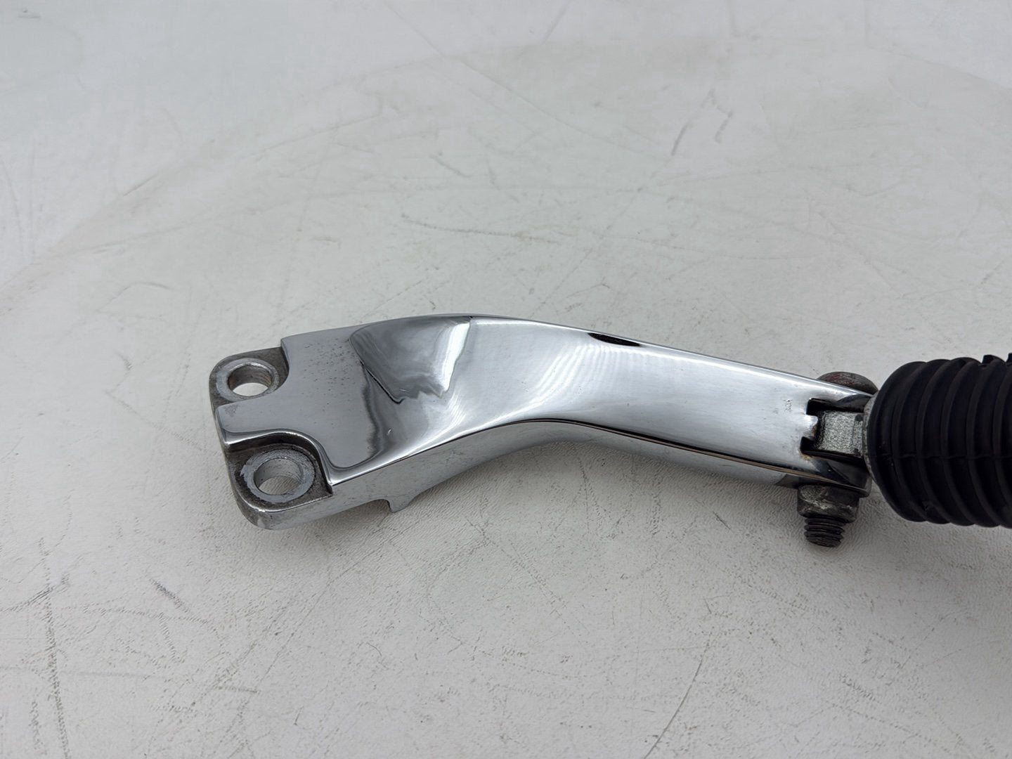2007 - 2012 Harley-Davidson Dyna Super Glide Rear Passenger 1 Foot Peg Step Rest  	49224-06A