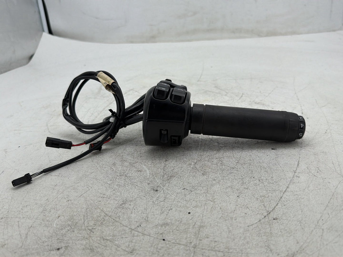 2016 Harley Electra Glide Touring Ultra OEM Left Turn Signal Headlight Switches Controls