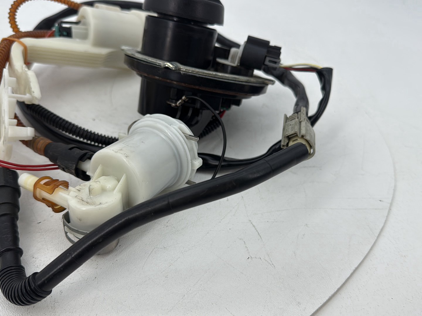 2019 - 2023 Harley-Davidson Touring Street Glide Gas Gasoline Fuel Petrol Pump Sending  	62908-08