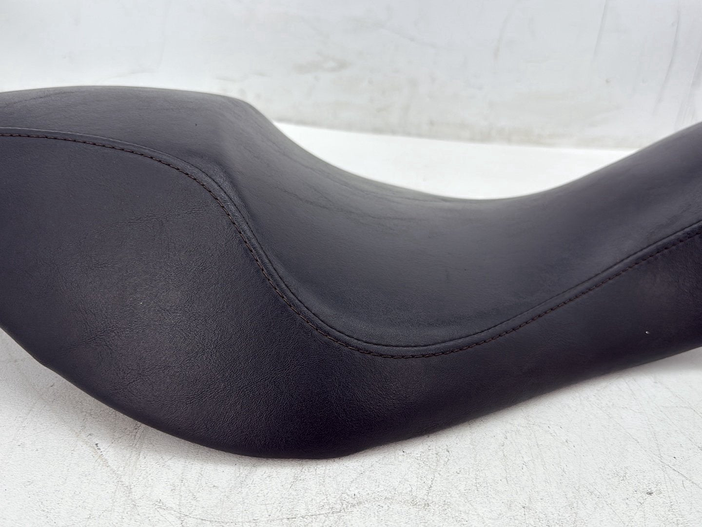 2009 Harley Sportster 883 Low XL883L OEM Rider Driver Solo Seat Pillion