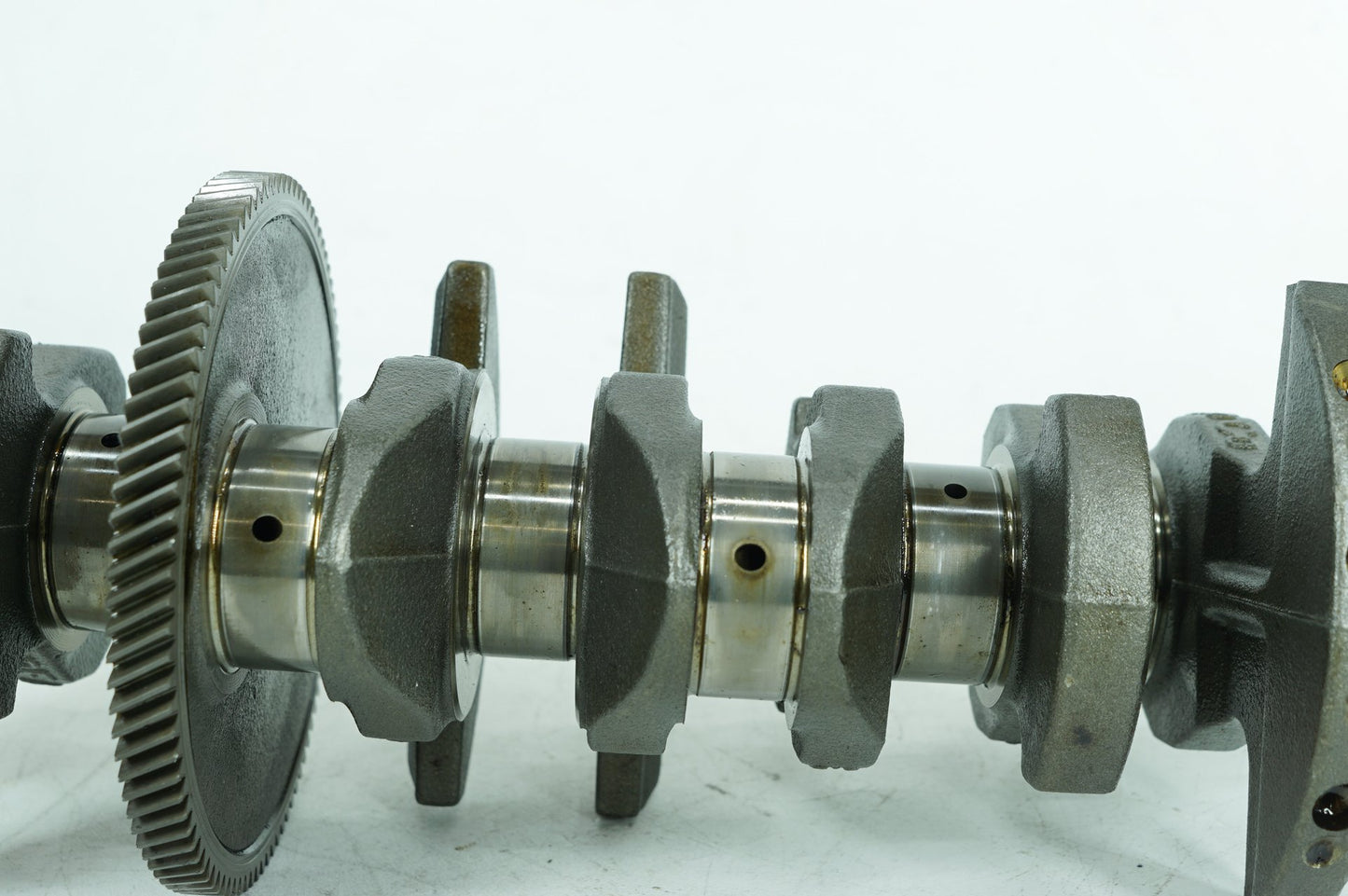 2013 - 2015 Jaguar XF  Crankshaft