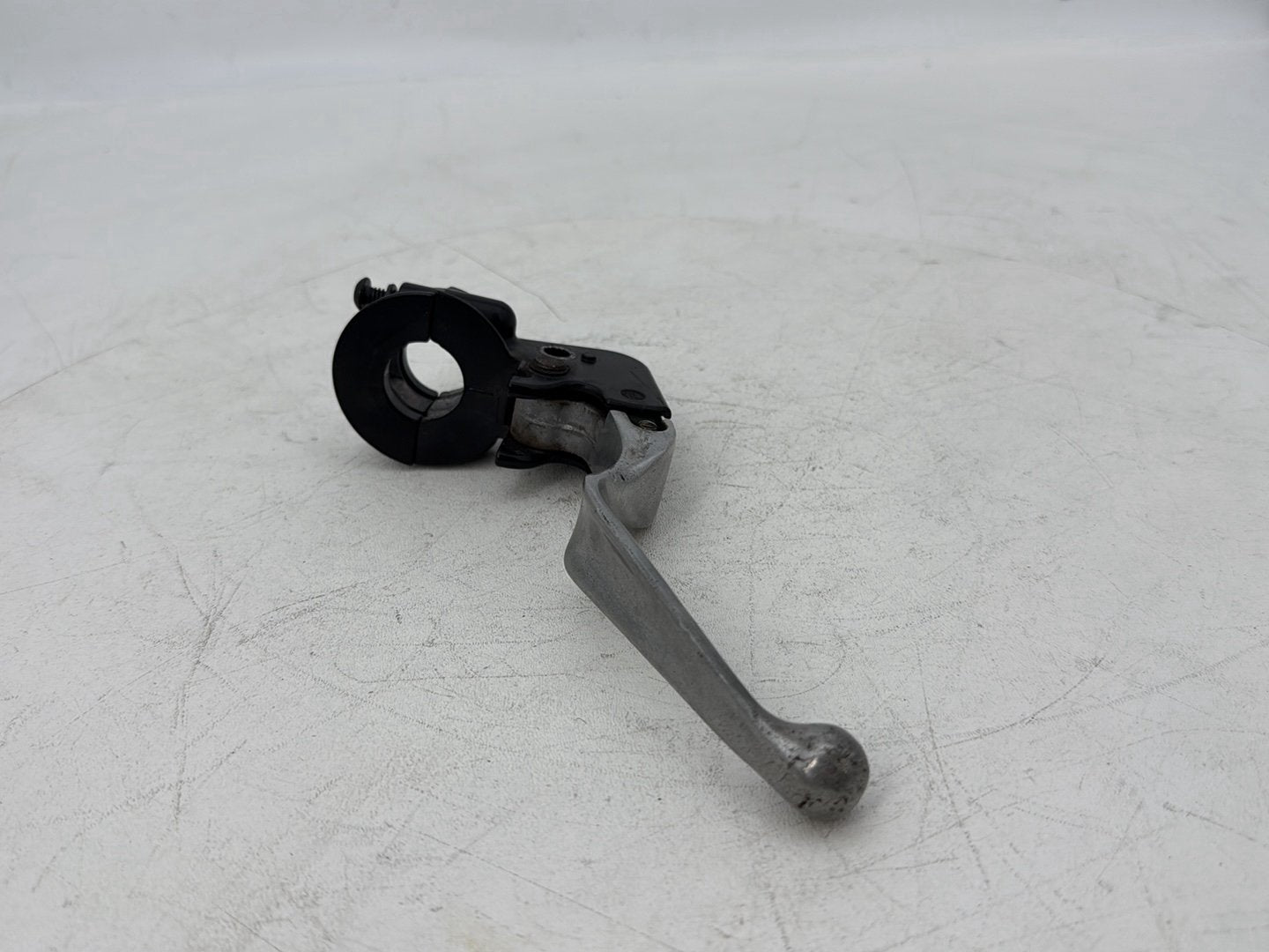 1999 - 2006 Harley-Davidson Touring Electra Glide Ultra Front Left Hand Clutch Control Lever 38608-96