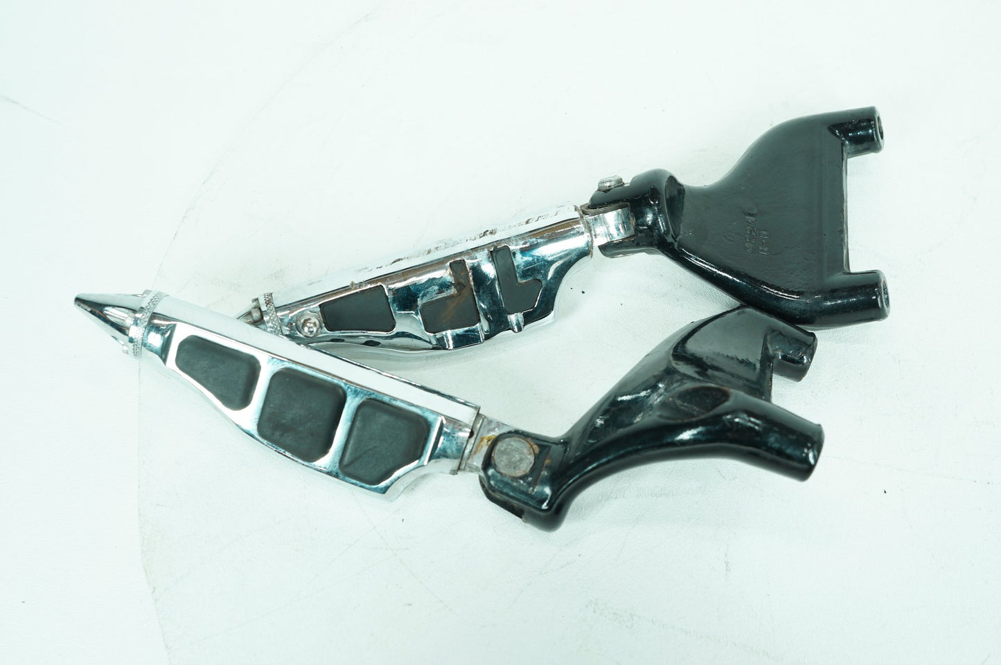 2004 - 2013 Harley-Davidson Sportster Custom Passenger Left & Right Foot Pegs 49314-04