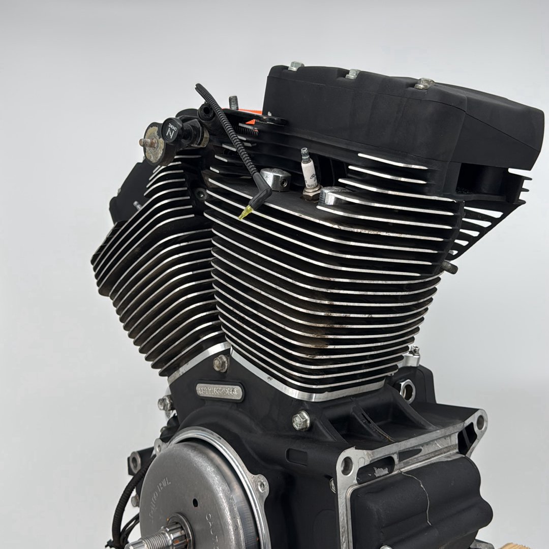 1999 - 2006 Harley-Davidson Softail Night Train CARB Twin Cam 88 Engine Motor 16155-01
