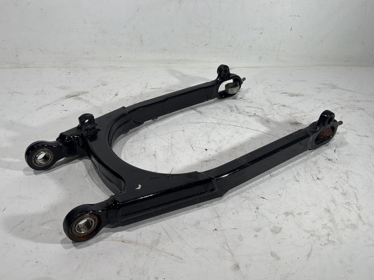2006 Harley Sportster 1200 Custom XL1200C OEM Rear Fork Swingarm Swing Arm