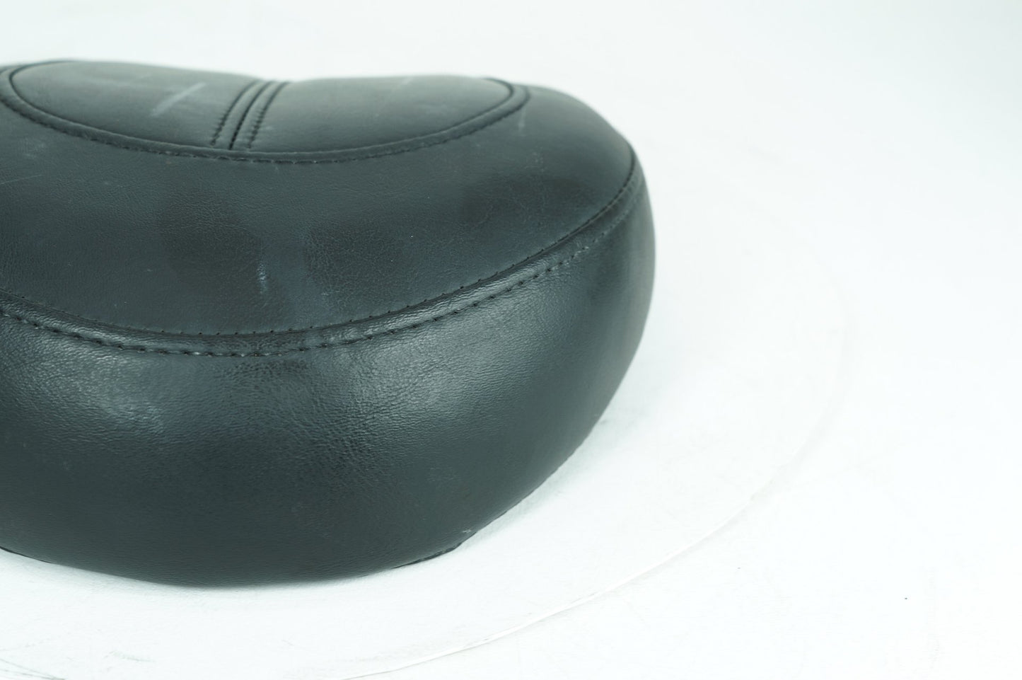 1999 - 2006 Harley-Davidson Softail Deluxe Rear Passenger Backrest Cushion Pad 52189-00