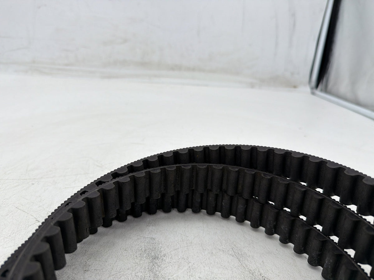 2012 Harley Street Glide Touring FLHX OEM Rear Drive Belt 40024-09 140T 1"