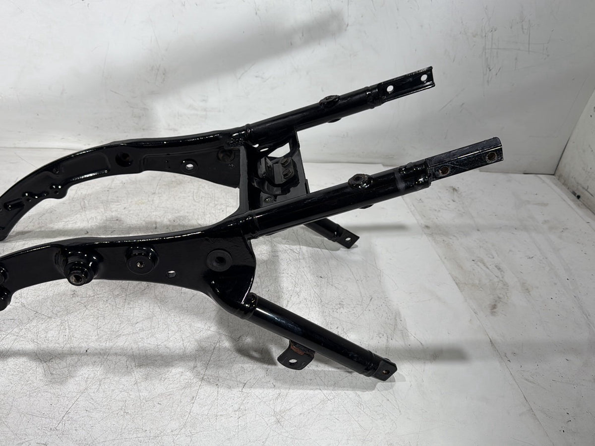 2010 Harley Electra Glide Touring Ultra Rear Back Sub Frame Rail Bar 48079-09BHP