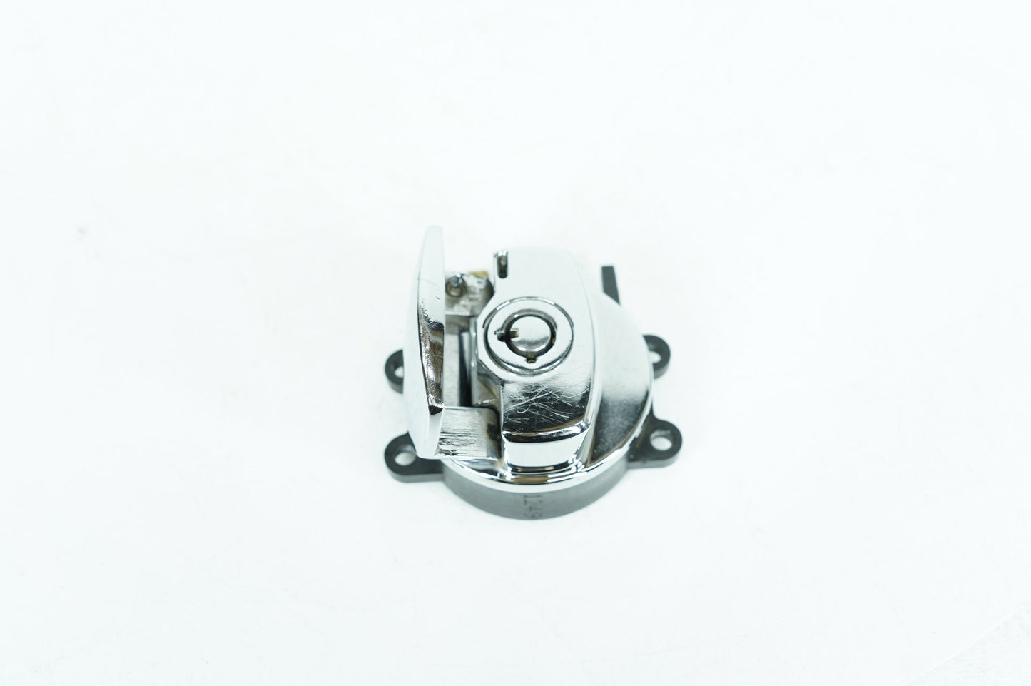 1999 - 2006 Harley-Davidson Softail Fat Boy Ignition Switch Cylinder Barrel Lockset NOKey  	71450-04