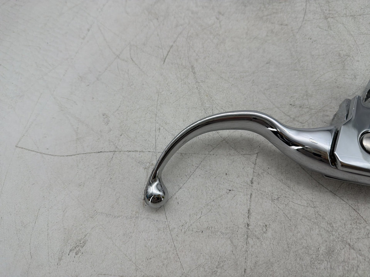 09 Harley Electra Glide Touring CVO OEM Front Right Brake Lever Master Cylinder