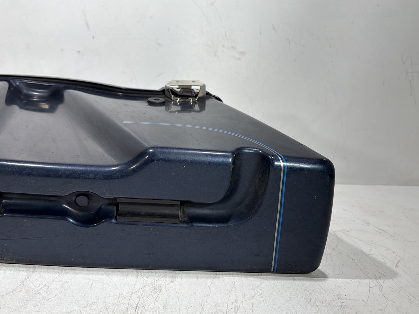 2008 Harley Road King Touring FLHR OEM Right 1 Saddlebag Luggage NO Key