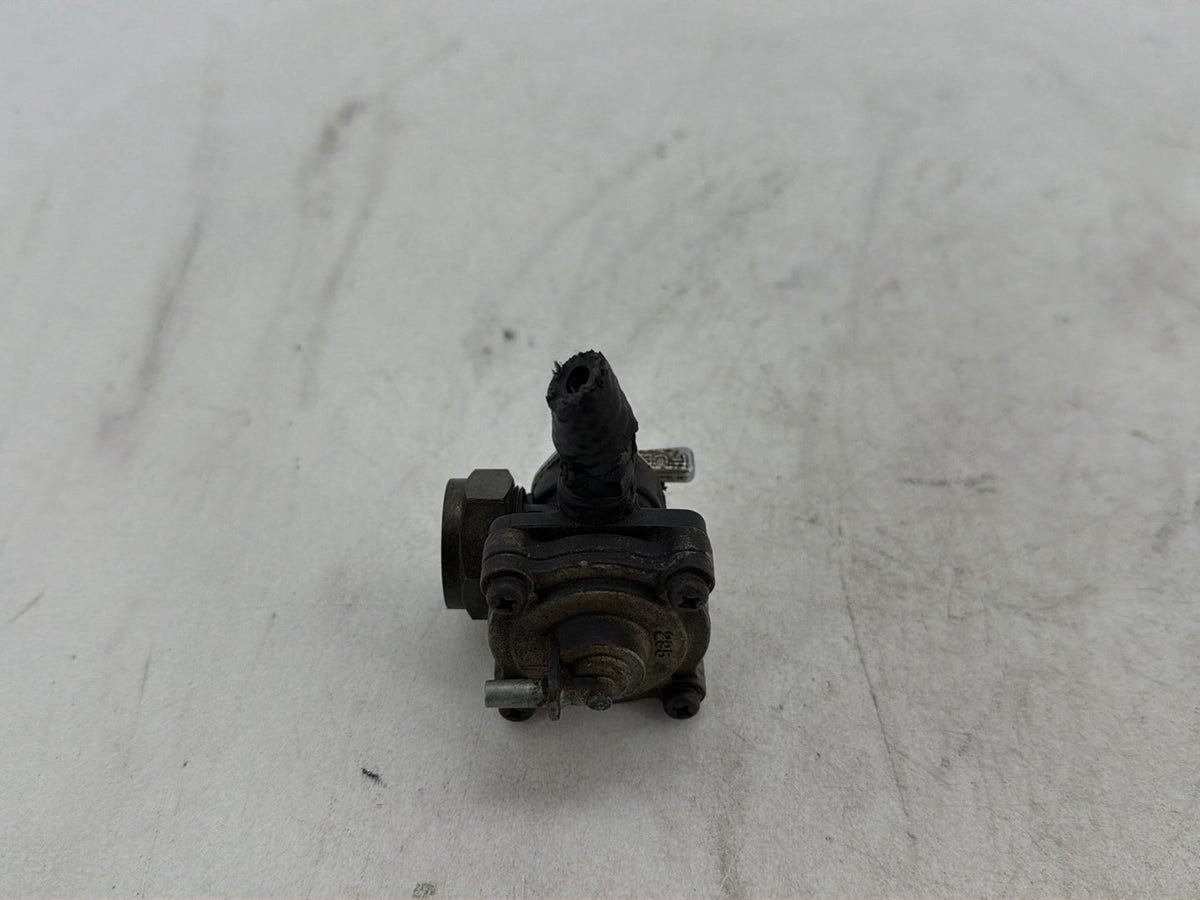 2001 Harley Electra Glide Touring FLHT OEM Petrol Gasoline Gas Tank Fuel Petcock