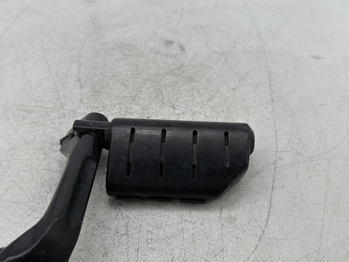 2009 Harley Street Glide Touring FLHX Front Driver Highway 1 Foot Peg Rest