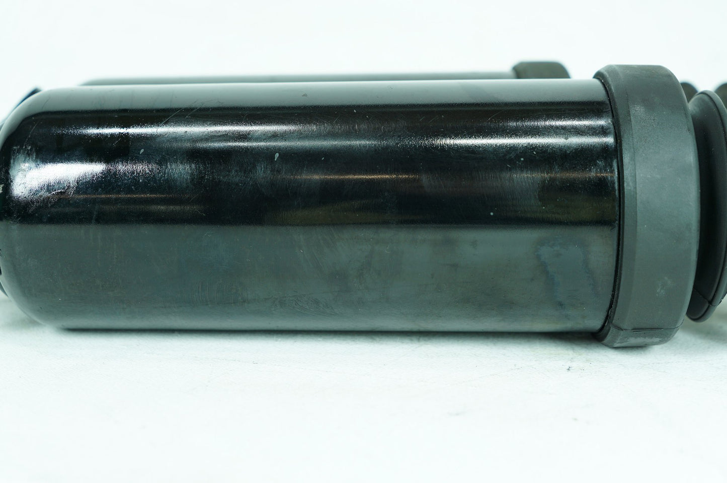 1984 - 1998 Harley-Davidson Touring Road Glide Rear Left Right Shock Absorbers 54565-97C