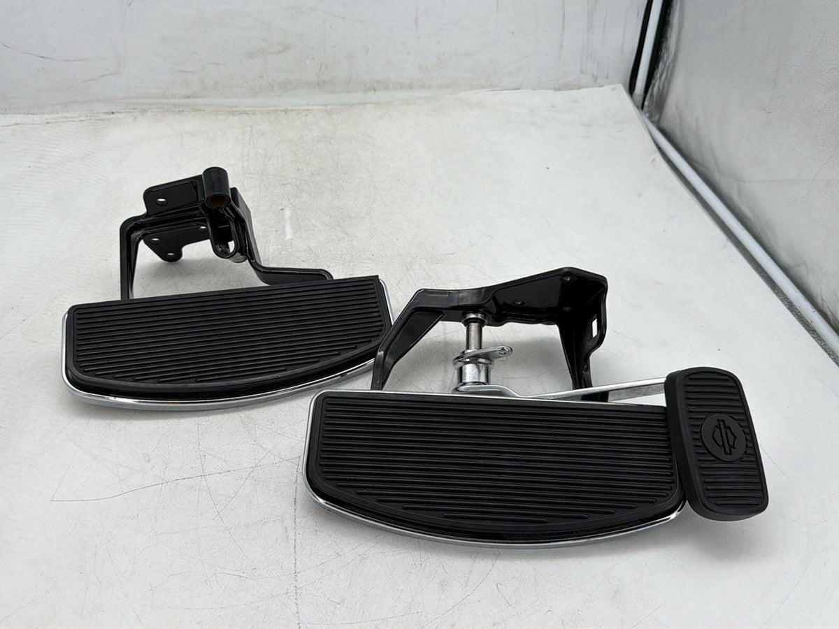 2005 Harley Softail Fat Boy FLSTF OEM Left Right Driver Floorboard Foot Rest