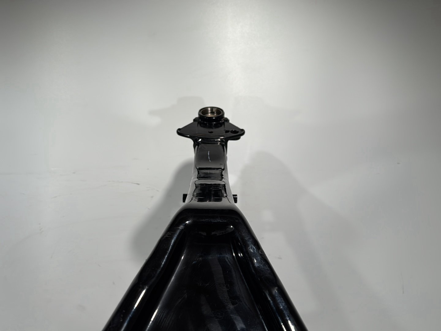 2008 - 2016 Harley-Davidson Touring Street Glide Body Main Frame Chassis SLVG  	47900-11BHP