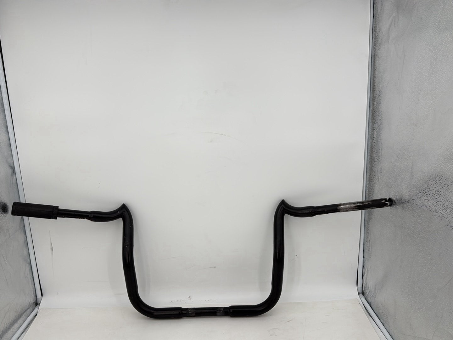 1999 - 2006 Harley-Davidson Touring Electra Glide Ultra Front Handlebars Handle Bars  	55924-97