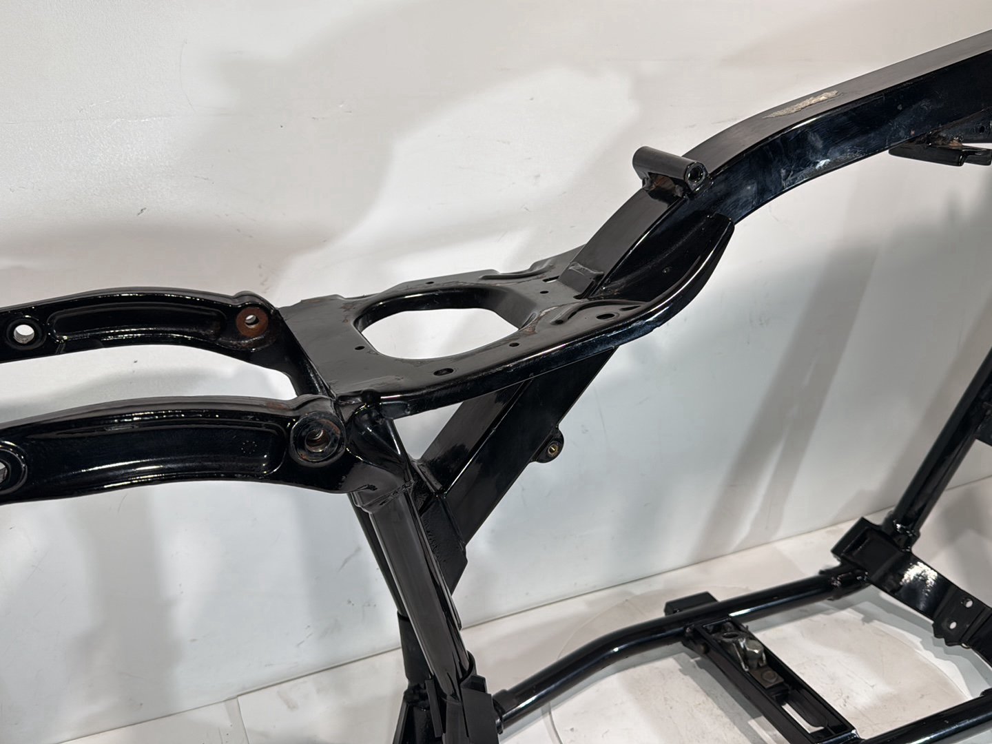 2006 - 2017 Harley-Davidson Dyna Street Bob Body Main Frame Chassis SLVG 47463-06BHP