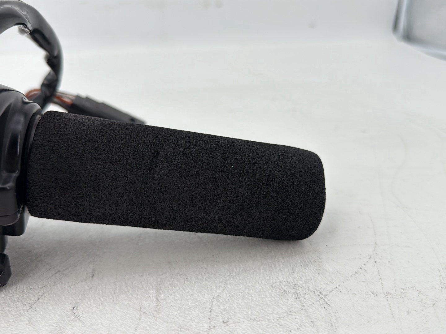 2007 - 2016 Harley-Davidson Touring Electra Glide Ultra Right Engine Start Kill Switches Controls