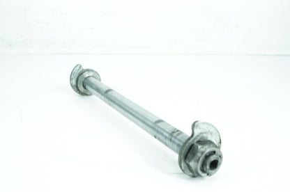 2007 - 2016 Harley-Davidson Touring CVO Electra Screamin Eagle Rear Wheel Axle Bolt Shaft 43000002