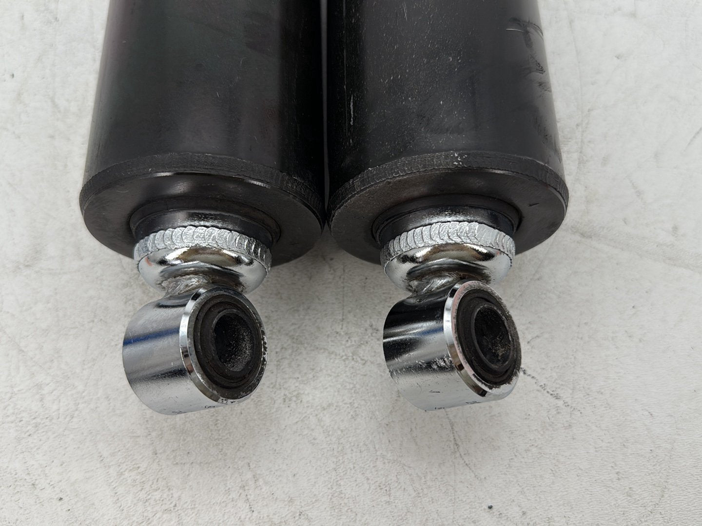 1997 Harley Softail Fat Boy FLSTF OEM Rear Left Right Shock Absorbers 54508-89A