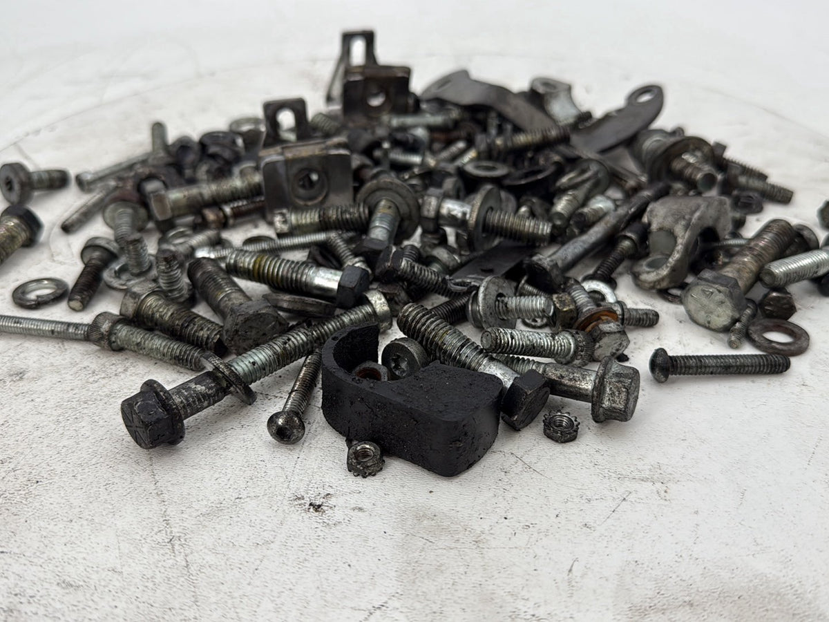 00 Harley Touring FLHTCUI Electra Glide Ultra OEM Hardware Bolts Nuts & Brackets