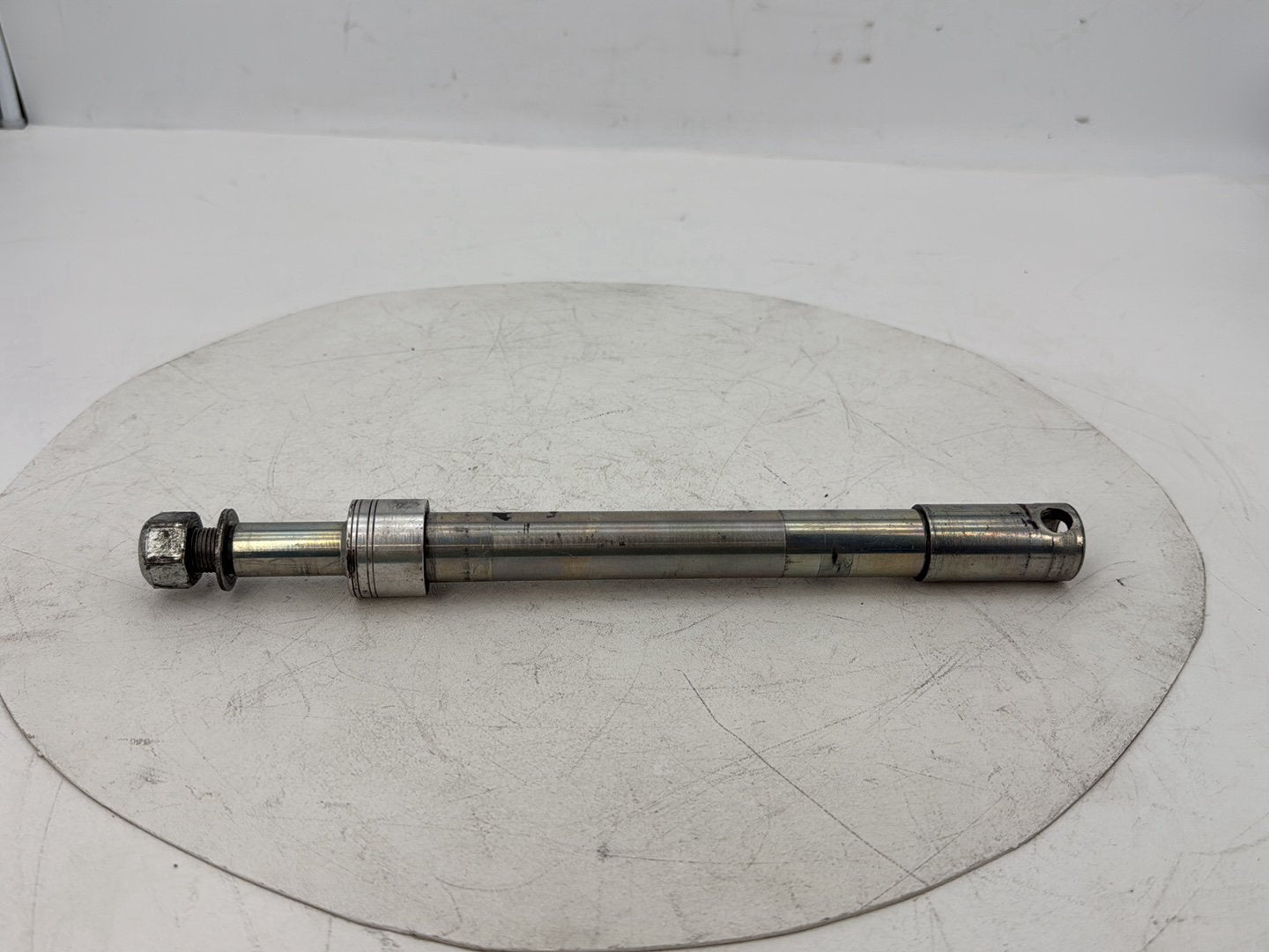2007 - 2016 Harley-Davidson Touring Electra Glide Ultra Front Wheel Axle Bolt Shaft
