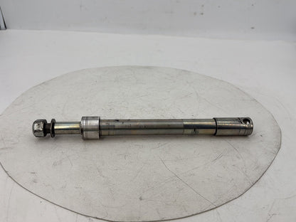 2007 - 2016 Harley-Davidson Touring Electra Glide Ultra Front Wheel Axle Bolt Shaft