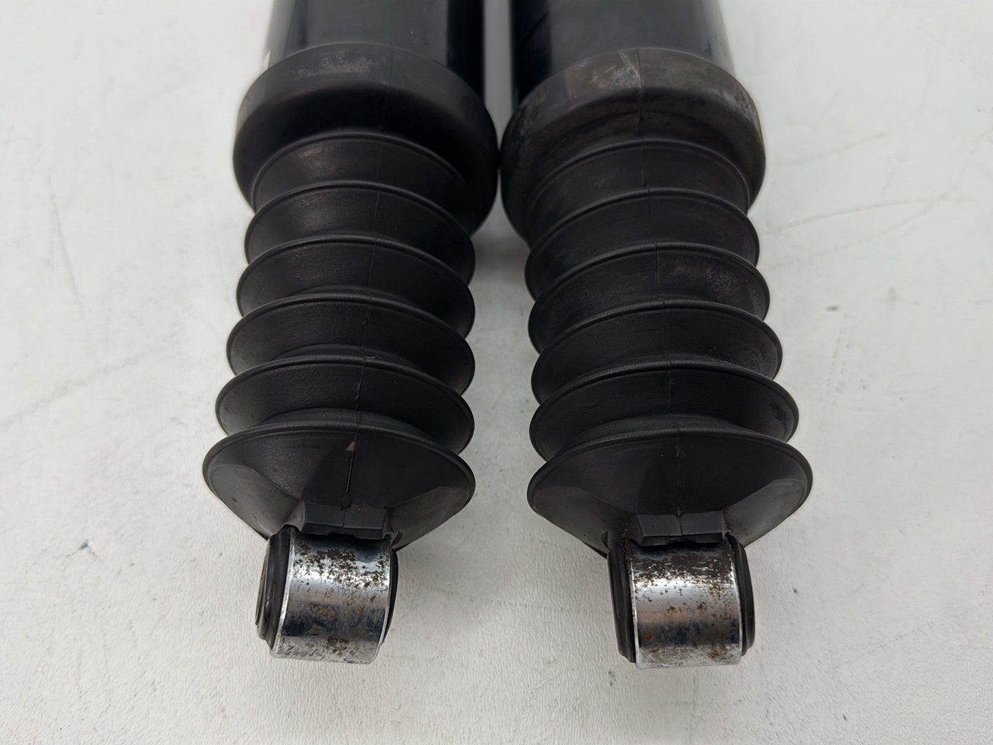 2008 Harley Road King Touring Rear Left Right Shock Absorbers 13"