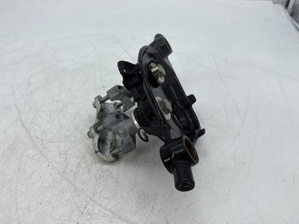 2010 Harley Street Glide Touring FLHX OEM Front Fork Upper Triple Tree Clamps