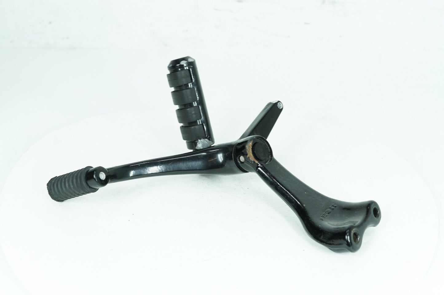2016 Harley Sportster XL883 Iron 883 OEM Right Driver Foot Controls Peg Rest