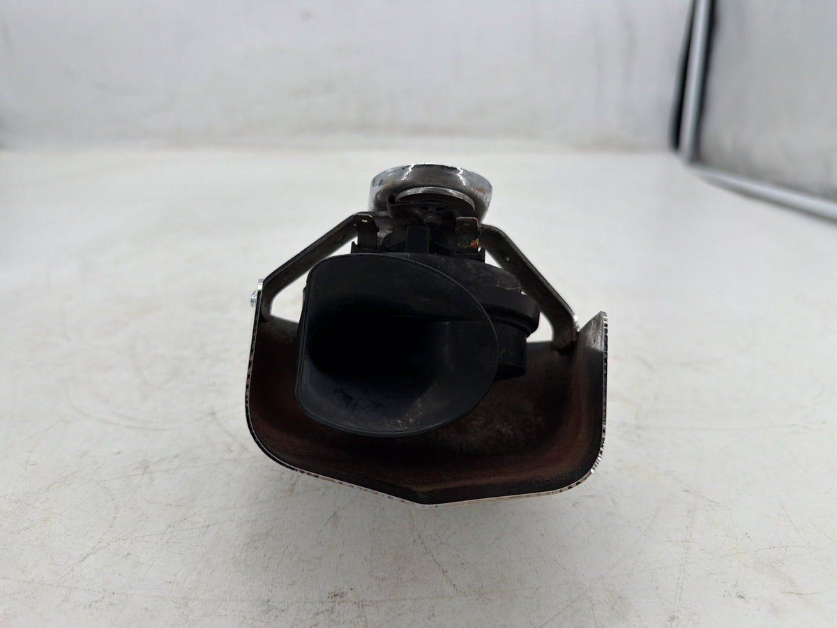 2004 Harley Electra Glide Touring Ultra OEM Horn Signal Klaxon Chrome Cover