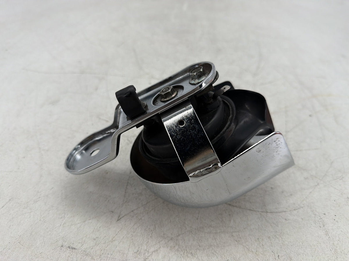 2000 Harley Sportster 1200 Custom XL1200C OEM Horn Signal Klaxon Chrome Cover