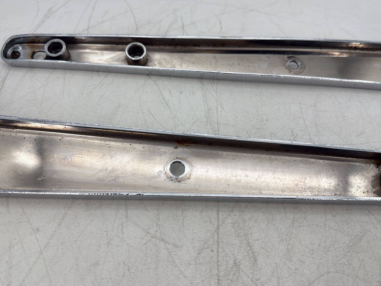 2006 Harley Softail FLSTCI Heritage Classic OEM Rear Left Right Fender Struts Bracket