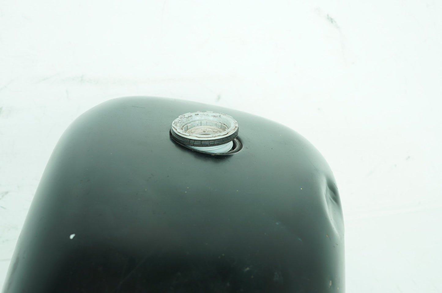 2009 - 2016 Harley-Davidson Sportster Iron Fuel Gas Tank Gasoline Reservoir 61405-07