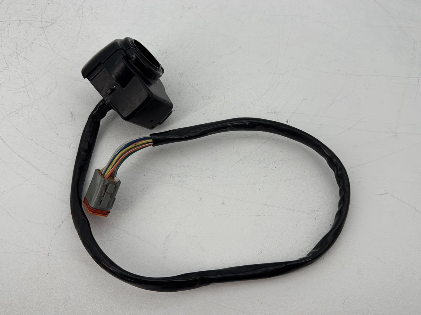 1999 - 2006 Harley-Davidson Touring Electra Glide Classic Left Turn Signal Headlight Switches Controls 71685-06A