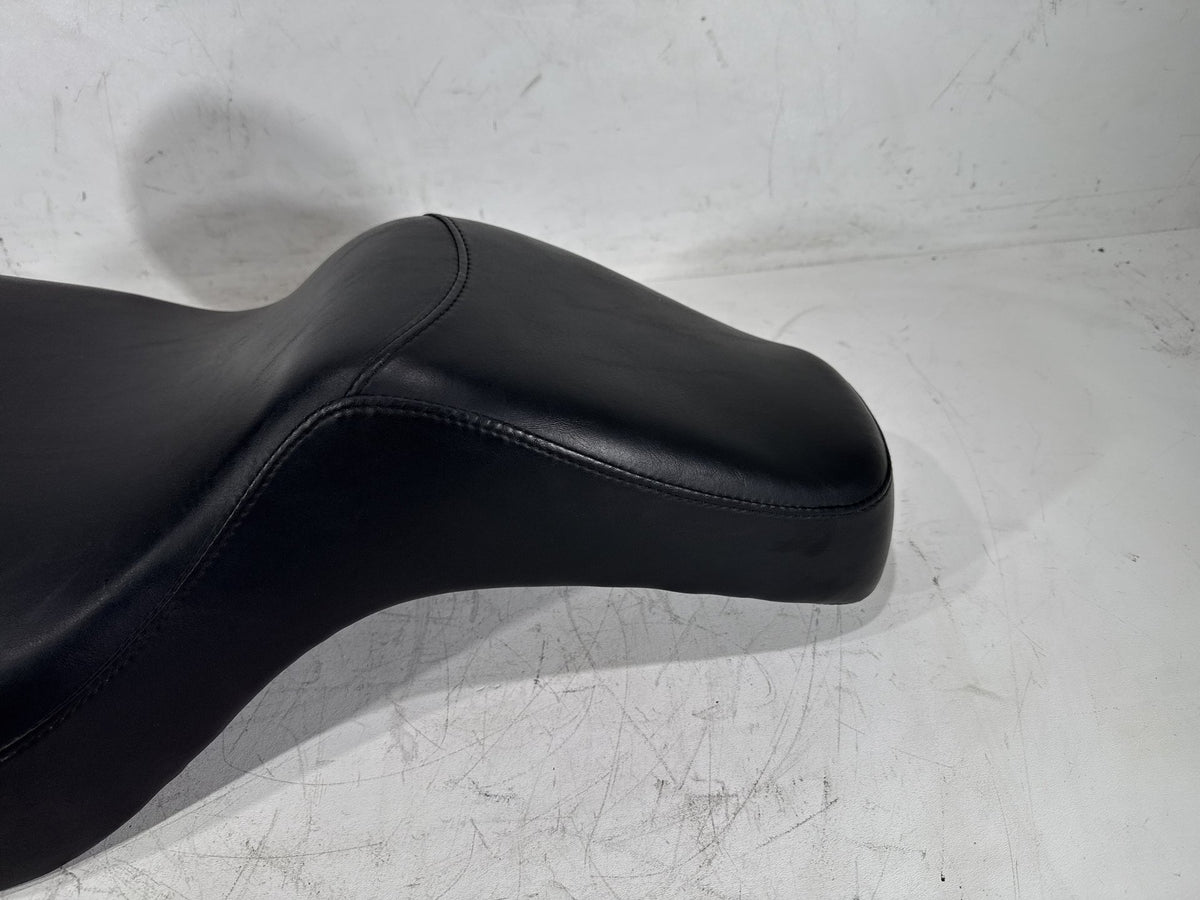 2003 Harley Softail Deuce FXSTDI OEM Passenger Rider Driver Seat Saddle