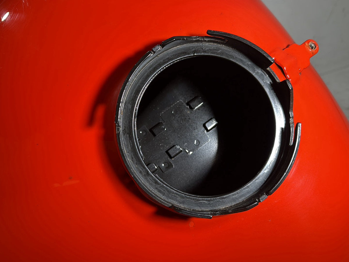 2009 Harley Road Glide Touring FLTR OEM Fuel Gas Tank Gasoline Reservoir