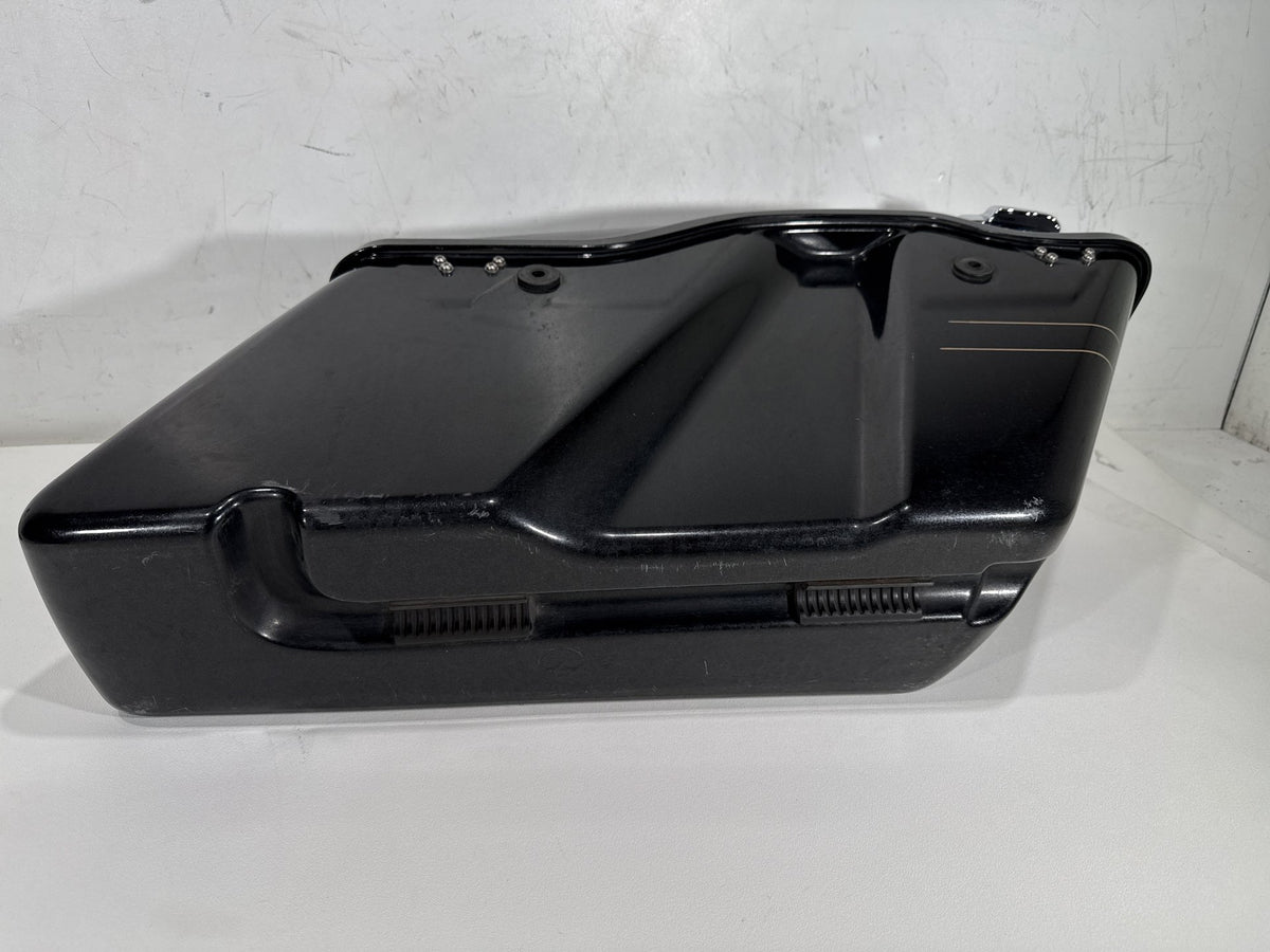 2016 Harley Road Glide Touring FLTRXS OEM Left 1 Saddlebag Luggage NO Key