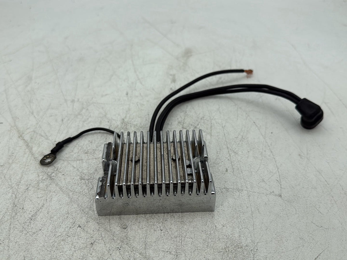 1998 Harley Softail Custom FXST OEM Voltage Regulator Rectifier Chrome 74519-88A