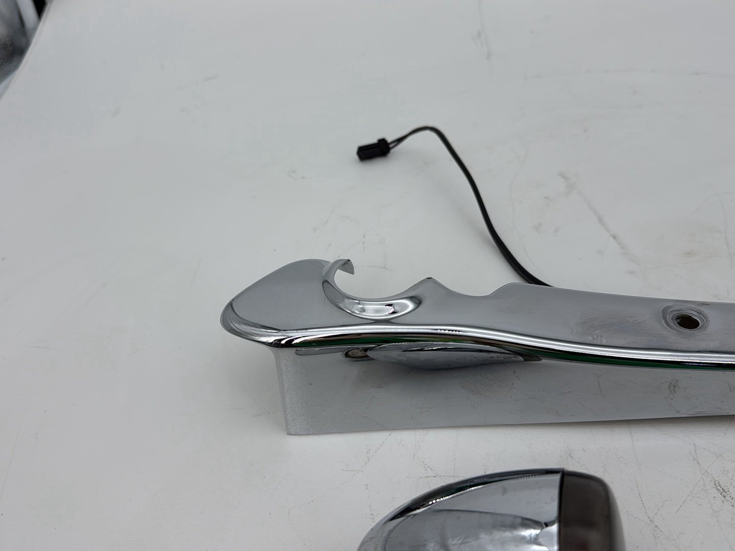 2009 Harley Sportster XL1200C 1200 Custom OEM Rear Left Right Fender Struts Bracket & Turn Signal