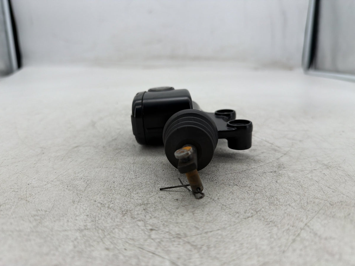 11 Harley Electra Glide Touring Police OEM Rear Brake Master Cylinder Reservoir