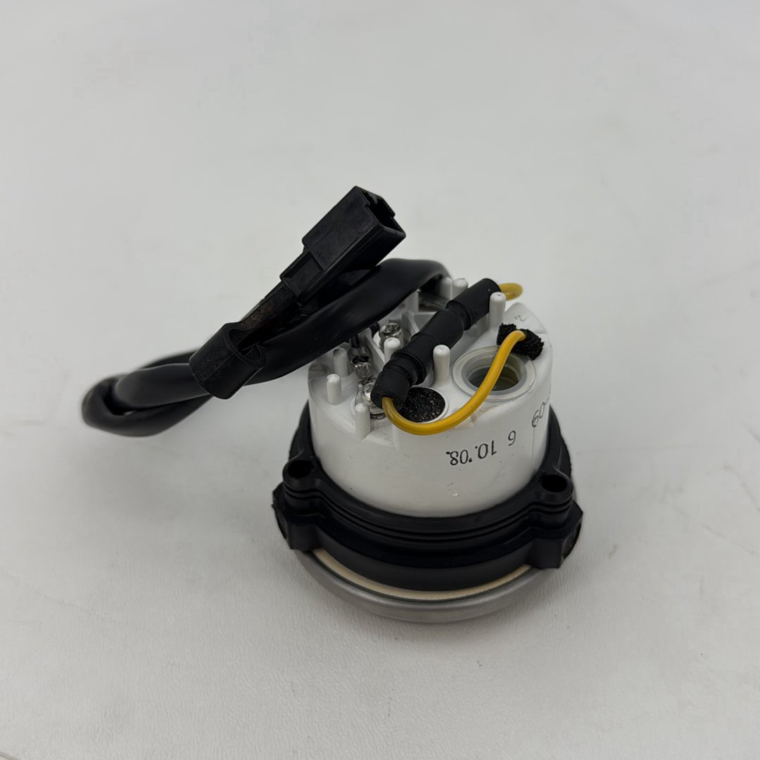2007 - 2012 Harley-Davidson Dyna Super Glide Fuel Level Gas Tank Gauge  	75226-09