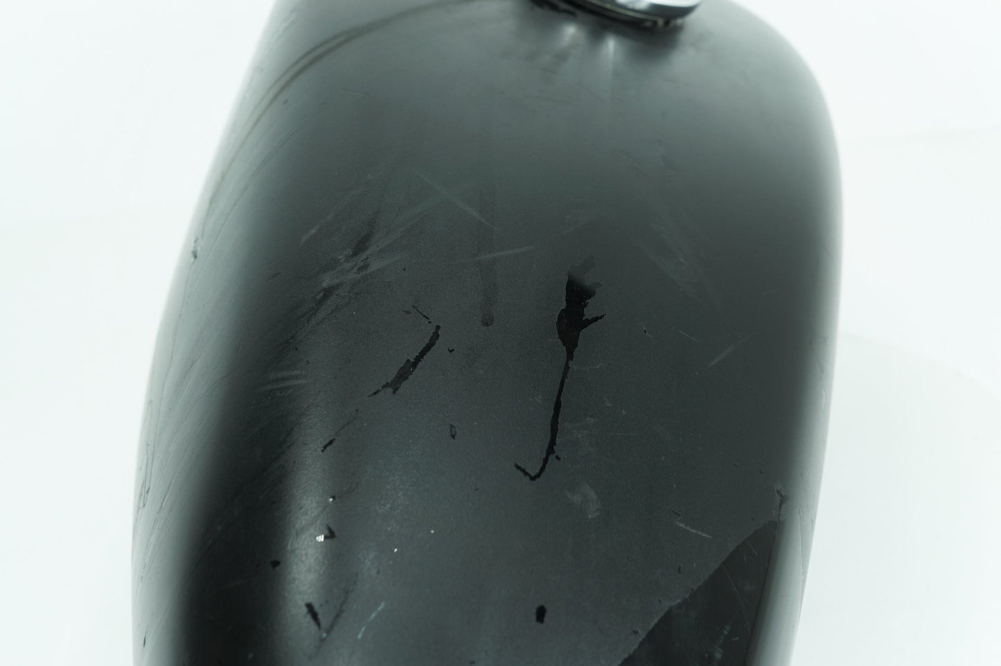 2004 - 2013 Harley-Davidson Sportster Base 883 Fuel Gas Tank Gasoline Reservoir 61348-04