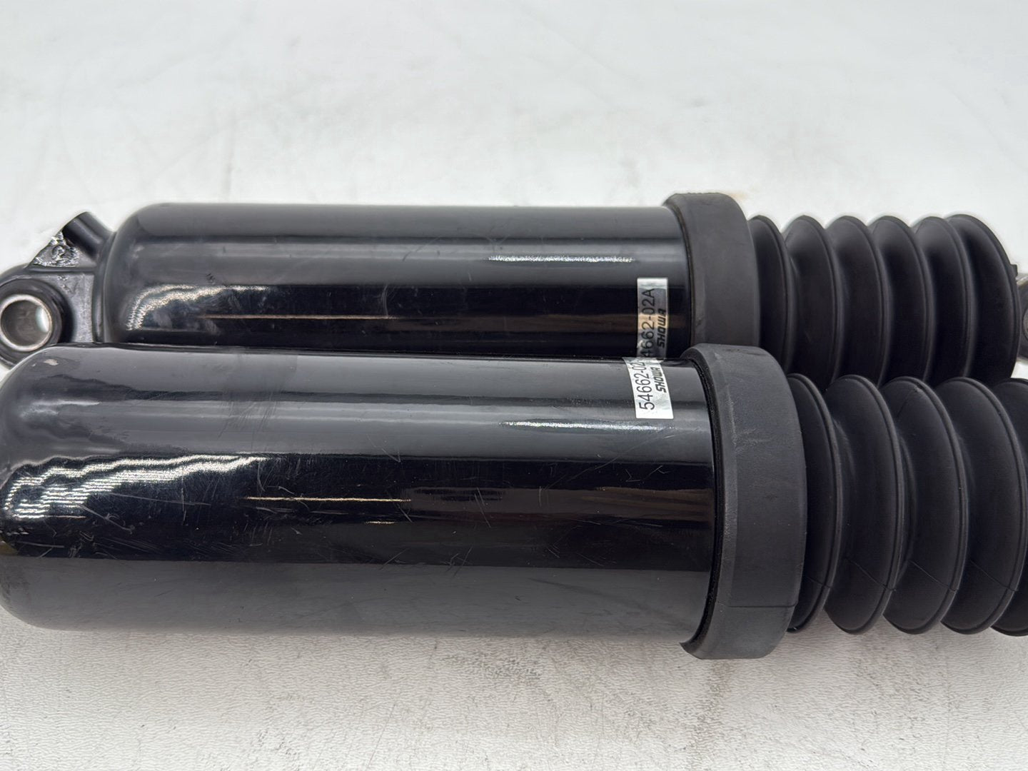 17 Harley Road Glide Touring OEM Rear Left Right Shock Absorbers Low Profile 12"