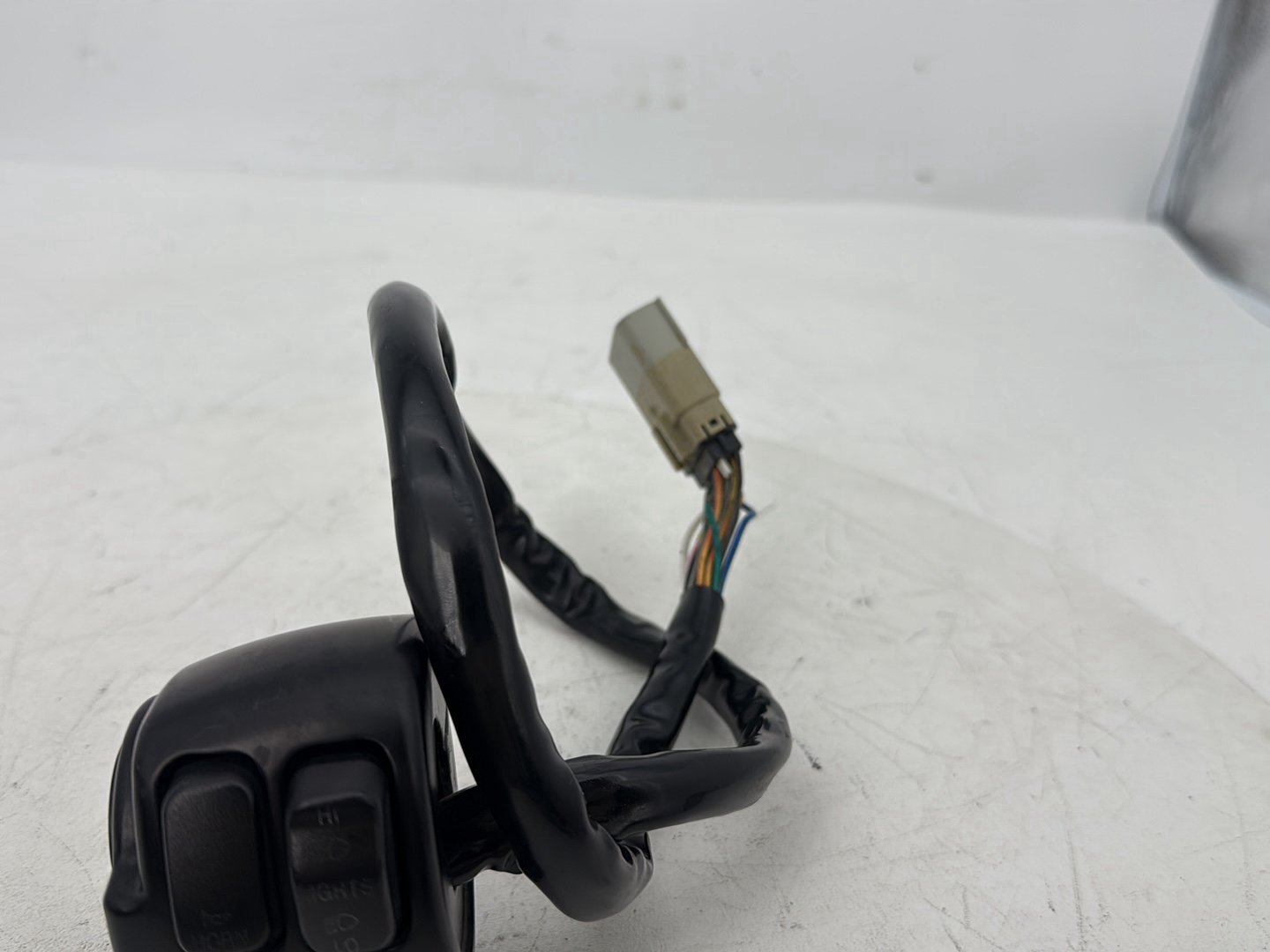 2008 - 2016 Harley-Davidson Touring Electra Glide Ultra Left Turn Signal Headlight Switches Controls 	71682-06A
