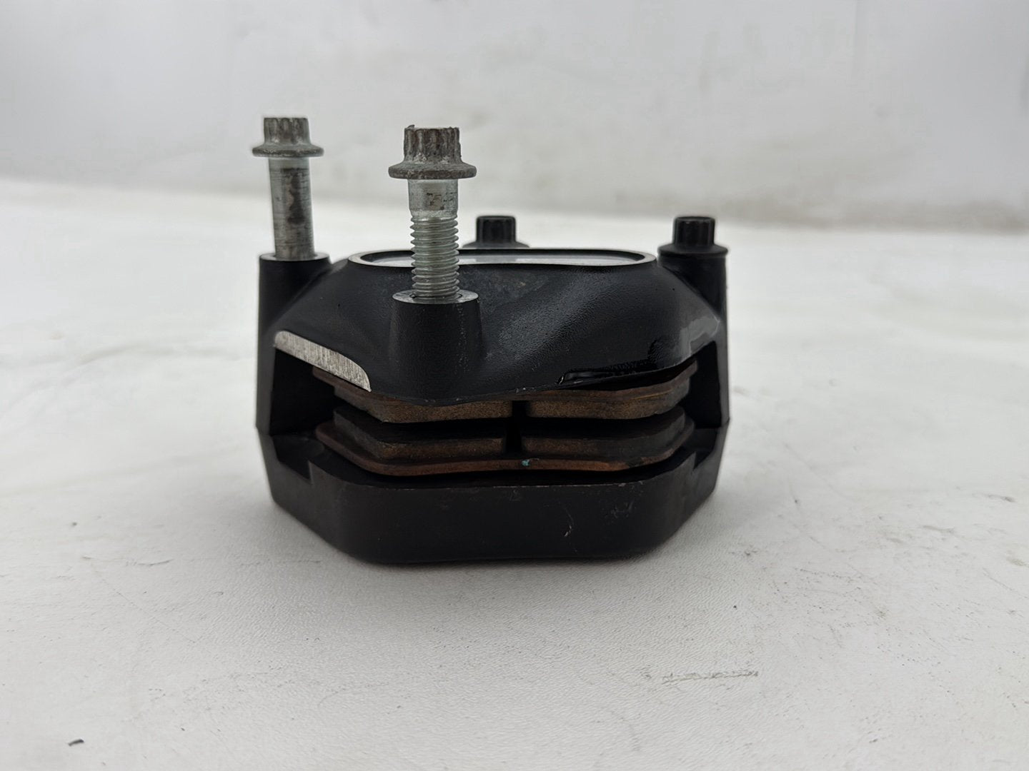 2007 Harley Street Glide Touring FLHX OEM Front Left 1 Brake Caliper