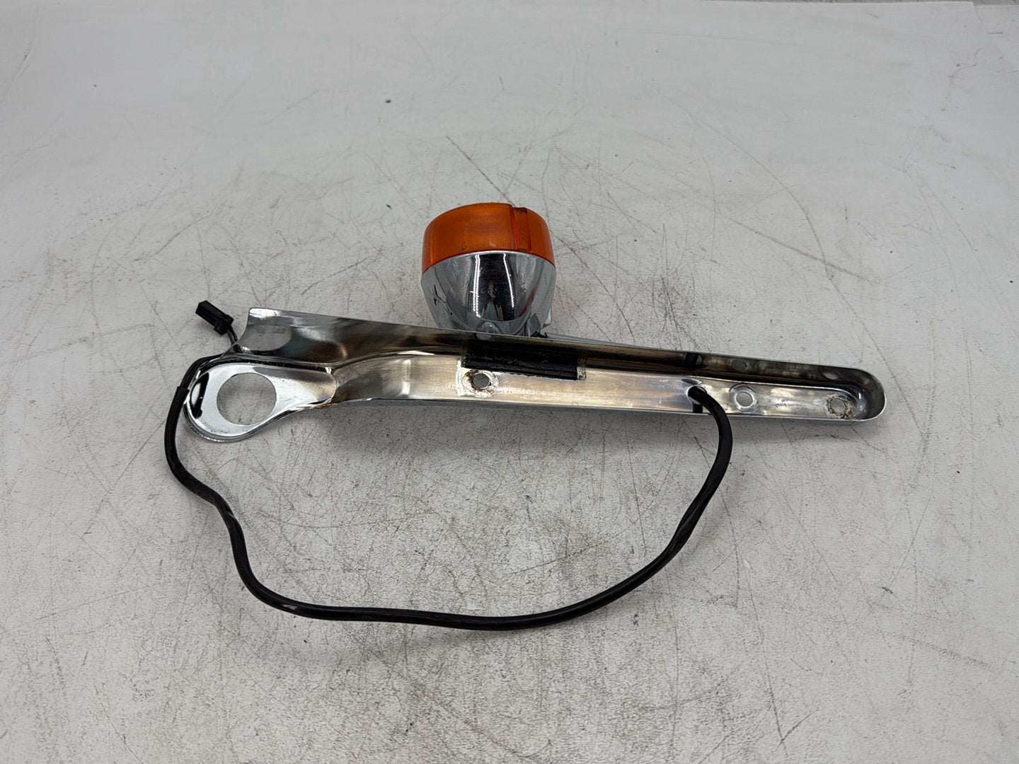 1997 Harley Sportster 1200 Custom XL1200C OEM Rear Right 1 Fender Strut Bracket