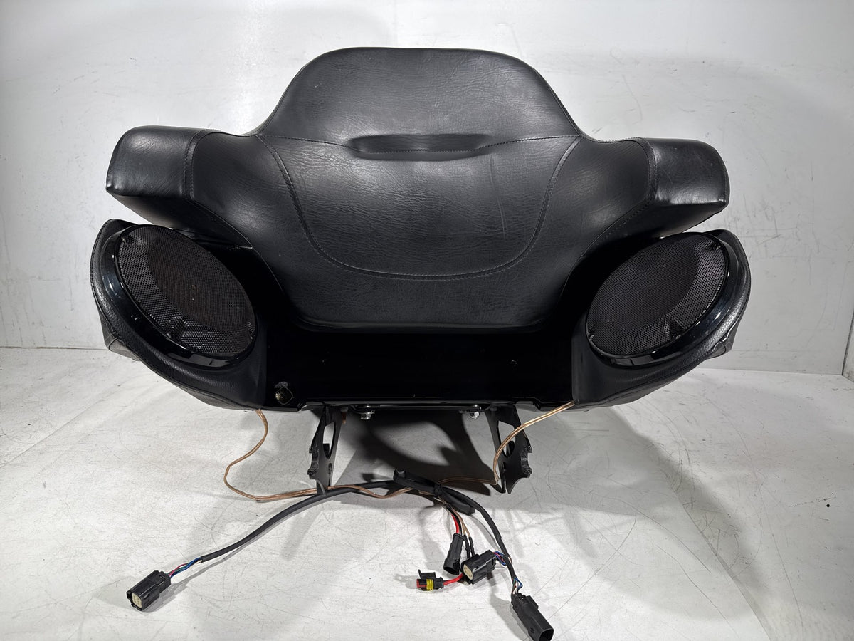 2014 Harley Touring FLHTK Electra Glide OEM Pass Backrest Tour Pak Luggage NOKey